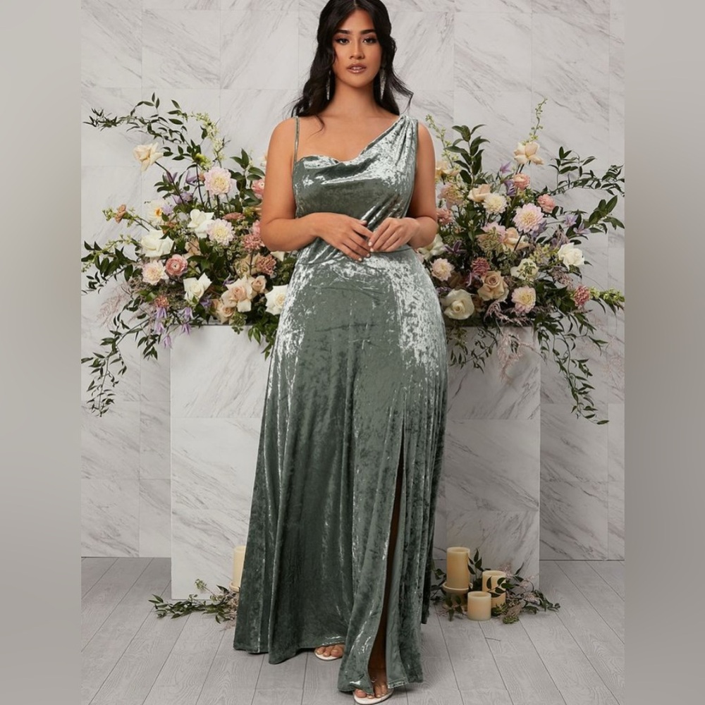 Womens one shoulder beautiful crushed velvet green dress gown size XXL
